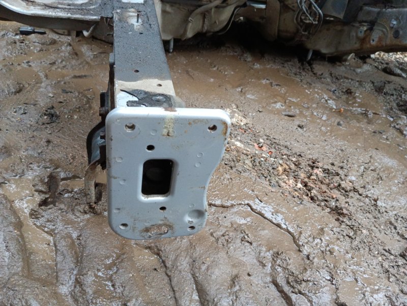 Лонжерон передний правый