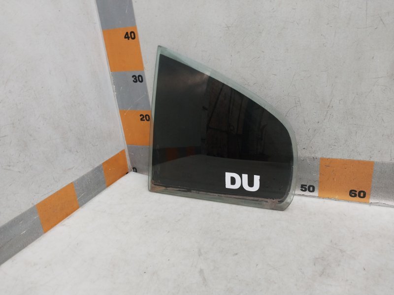 Стекло двери задней левой