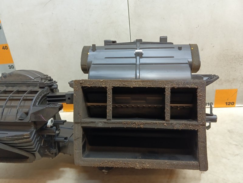 Корпус отопителя