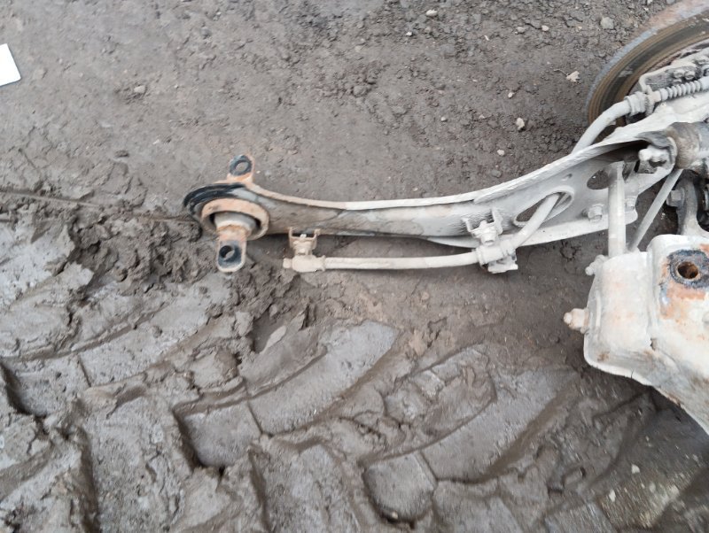 Балка задняя