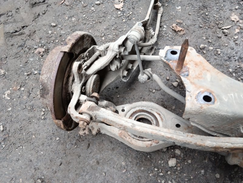 Балка задняя