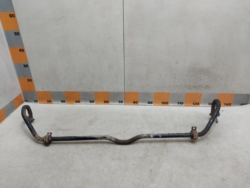 Стабилизатор передний