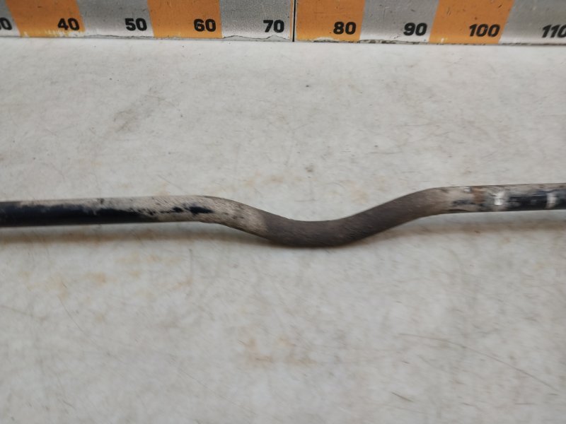 Стабилизатор передний