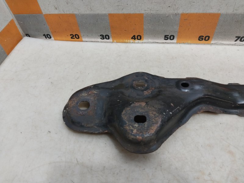 Балка передняя поперечная