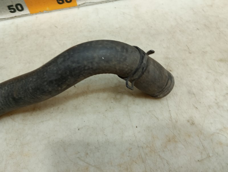 Патрубок радиатора