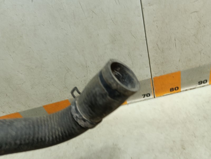 Патрубок радиатора