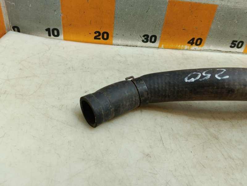 Патрубок радиатора