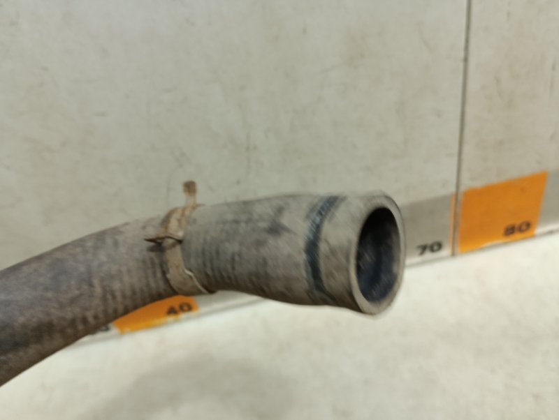 Патрубок радиатора