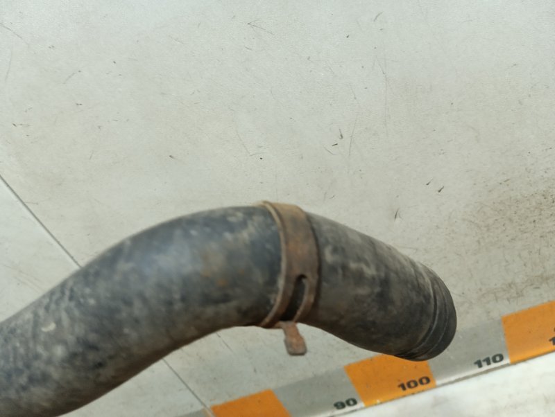 Патрубок радиатора