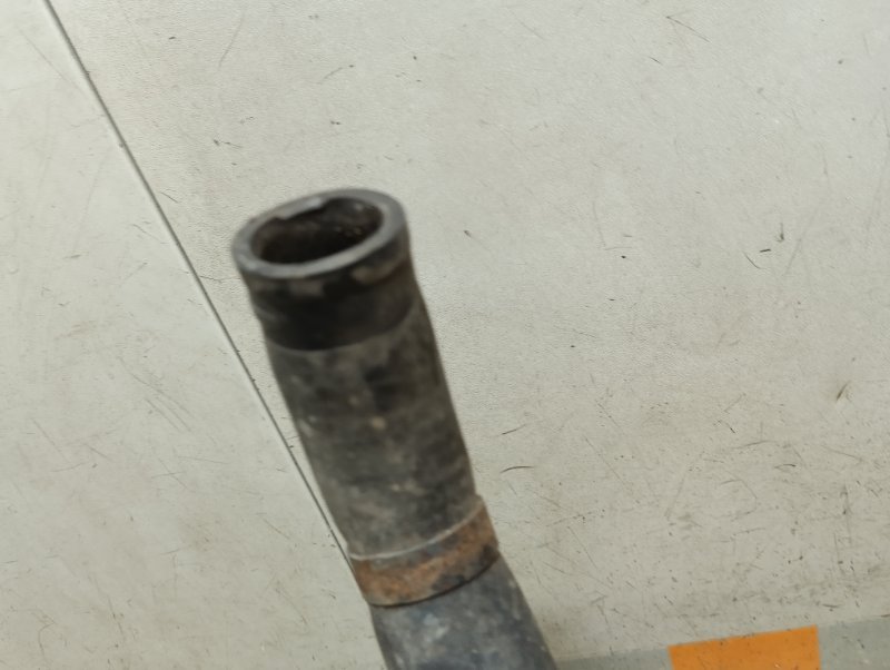 Патрубок радиатора