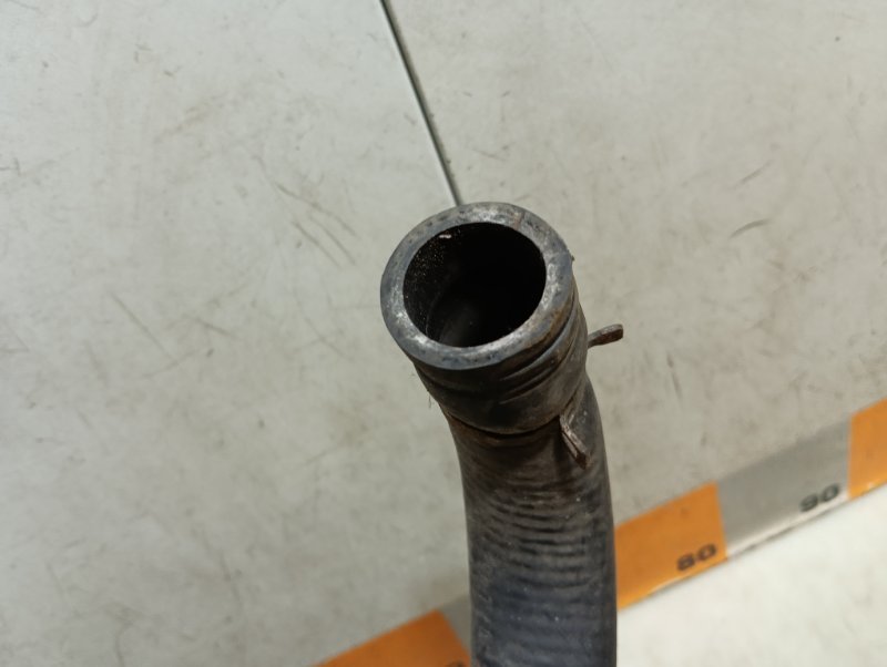 Патрубок радиатора