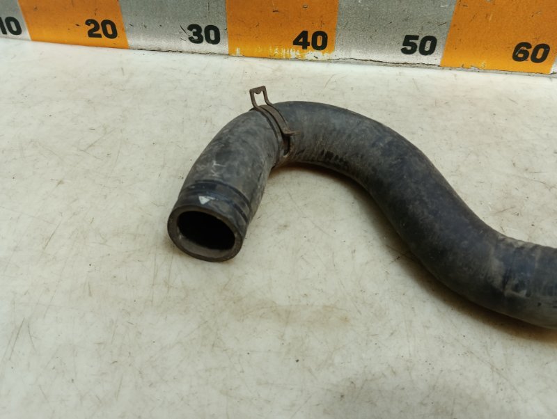 Патрубок радиатора