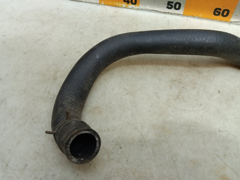 Патрубок радиатора