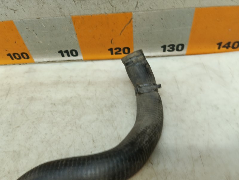 Патрубок радиатора