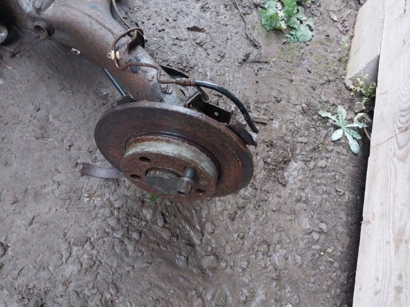 Балка задняя