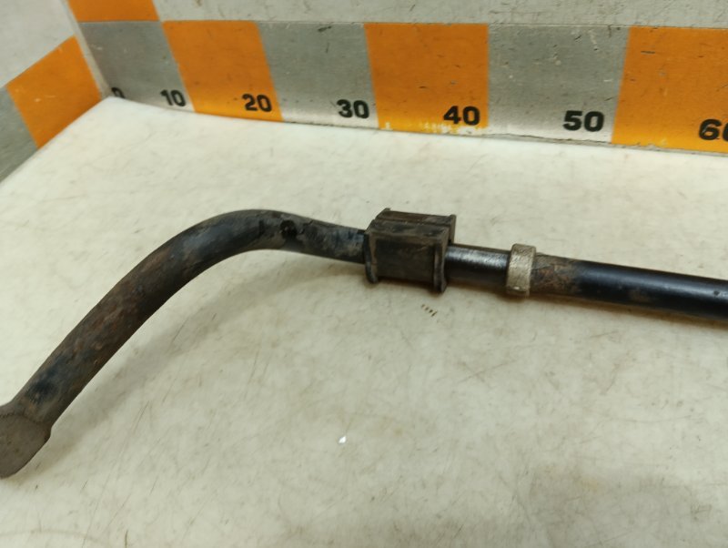 Стабилизатор передний