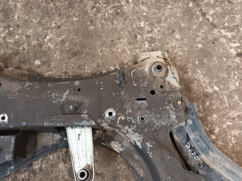 Балка подмоторная