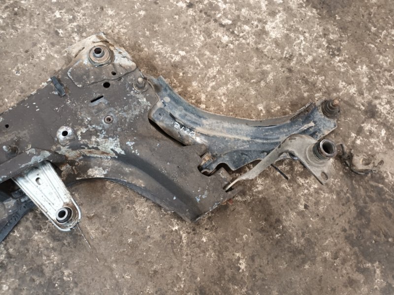 Балка подмоторная