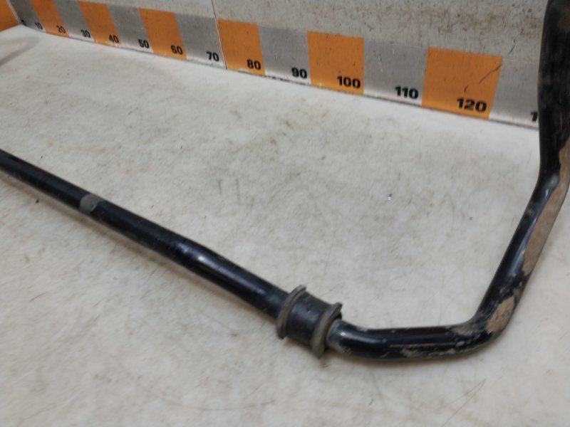 Стабилизатор передний