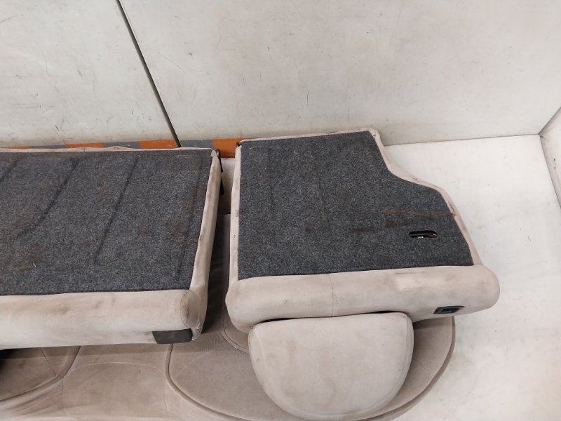 Сиденье салонное