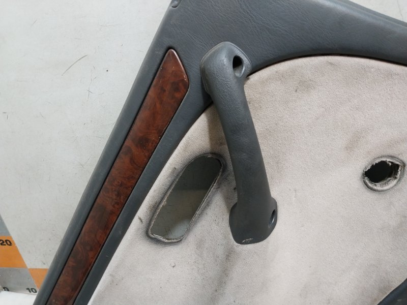 Обшивка двери