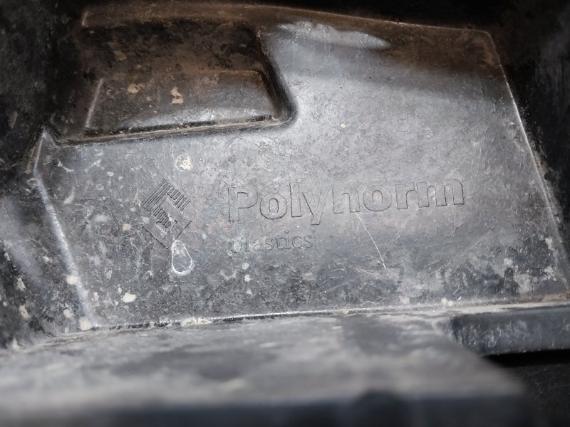 Усилитель переднего бампера