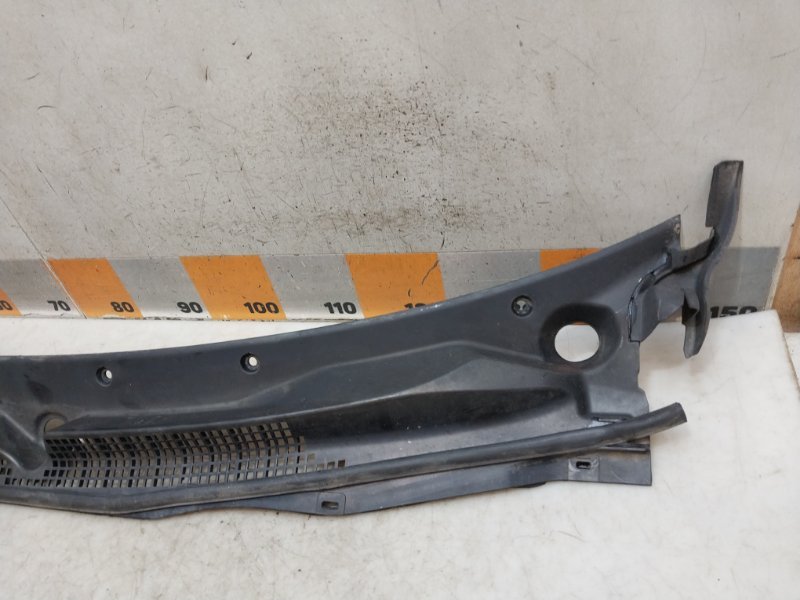 Решетка стеклоочистителей (Жабо)