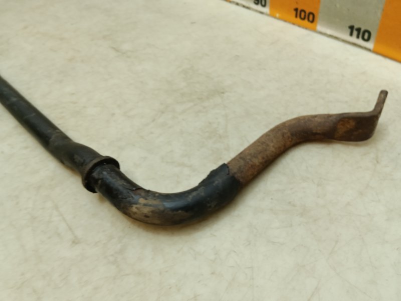 Стабилизатор передний