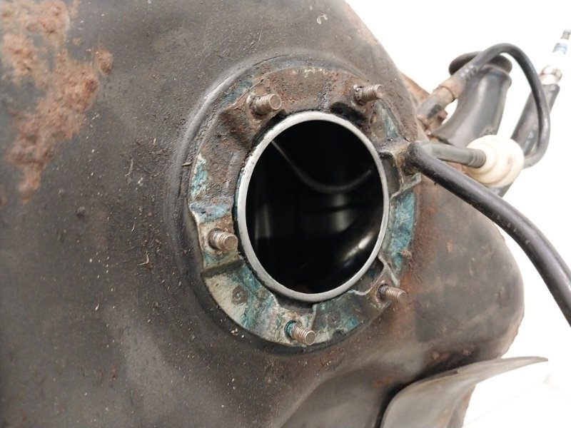 Бак топливный