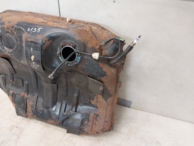 Бак топливный