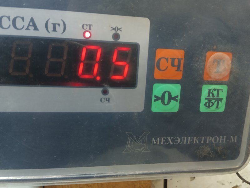 Стекло двери задней правой