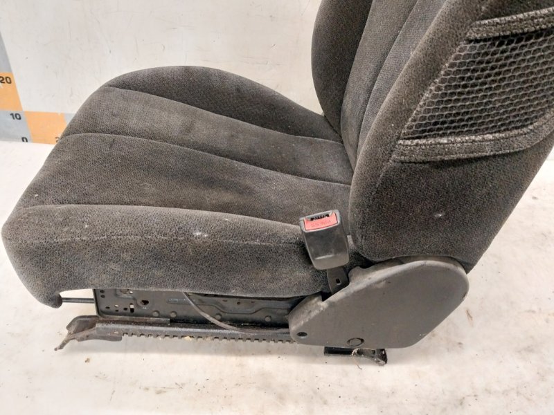 Сиденье переднее правое