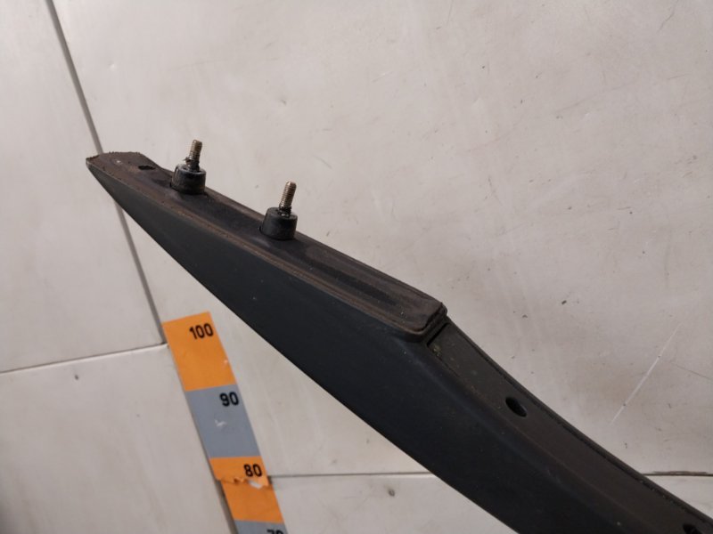 Рейлинг (релинг) левый (планка на крышу)