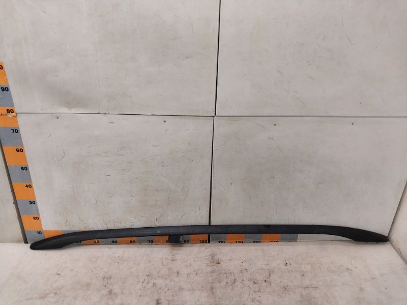 Рейлинг (релинг) правый (планка на крышу)