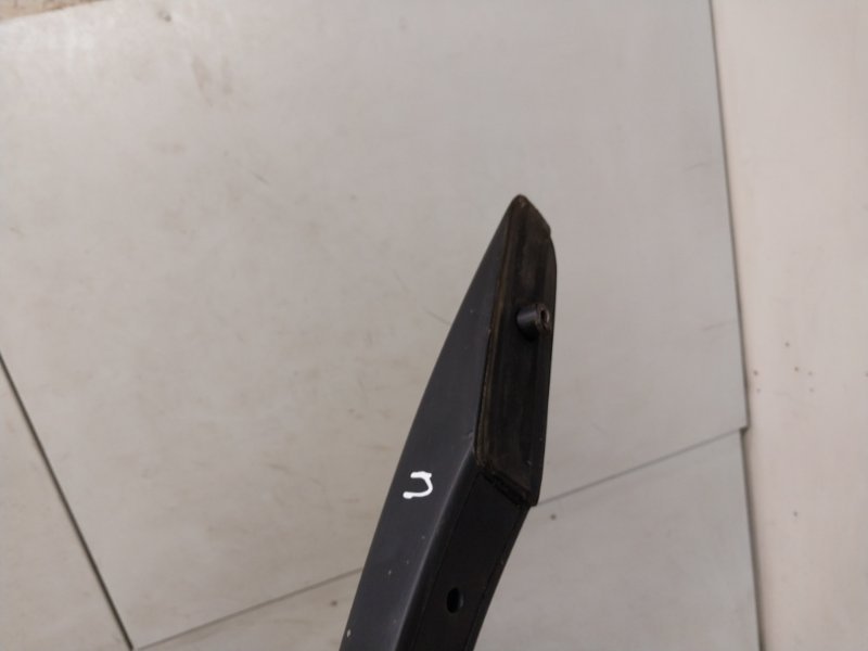 Рейлинг (релинг) правый (планка на крышу)