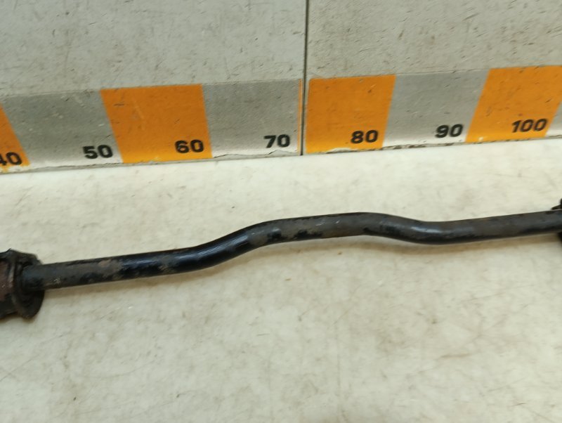 Стабилизатор передний