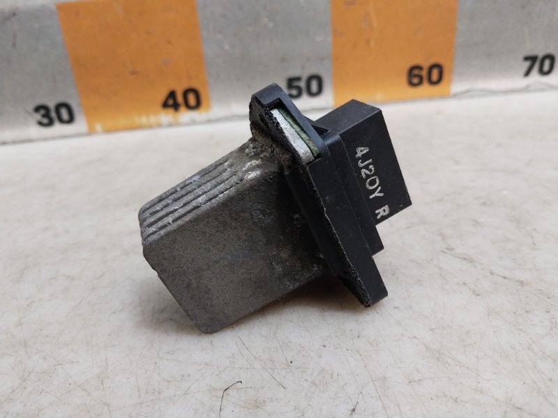 Резистор отопителя