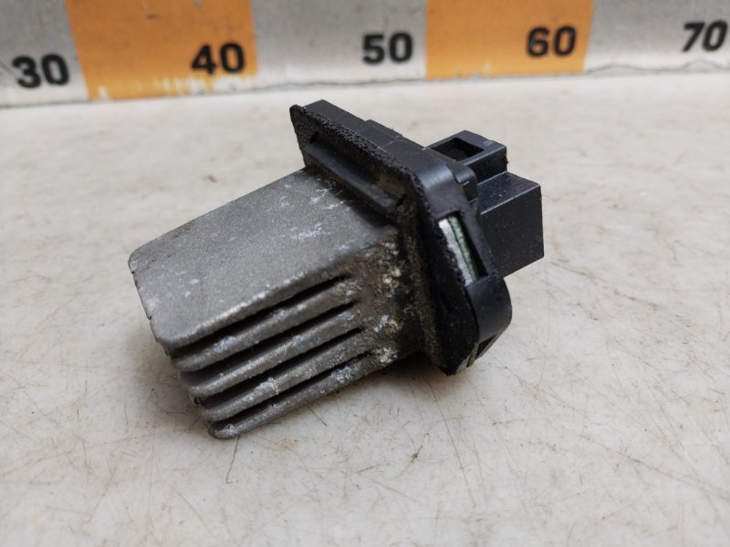 Резистор отопителя