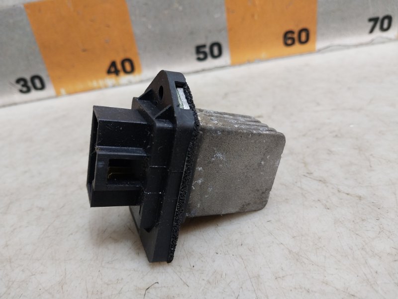 Резистор отопителя