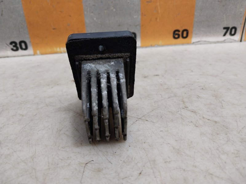 Резистор отопителя