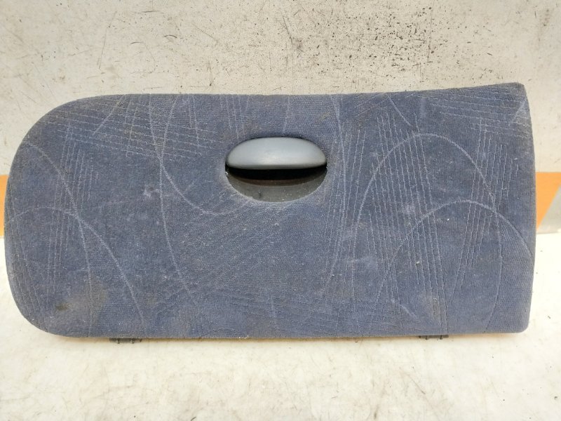 Крышка бардачка