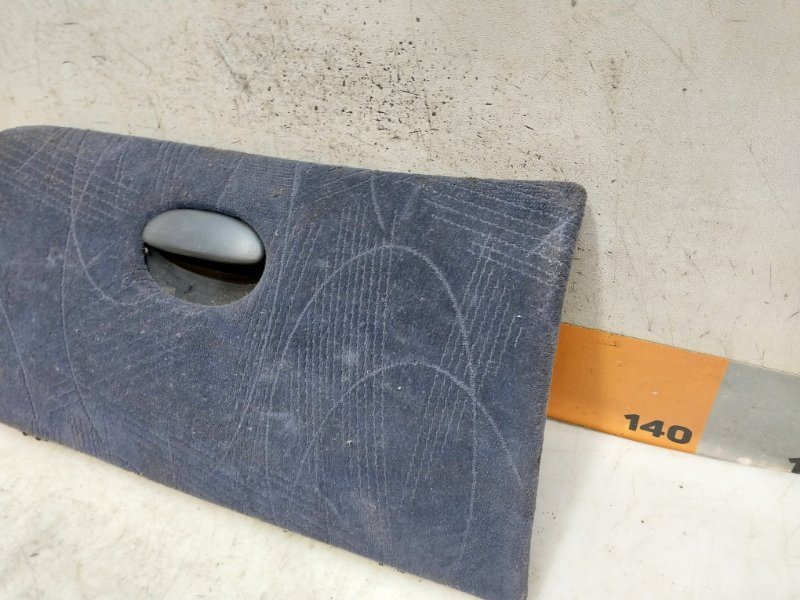 Крышка бардачка