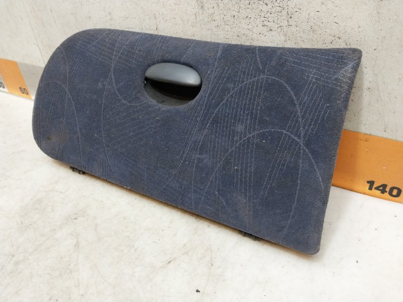 Крышка бардачка