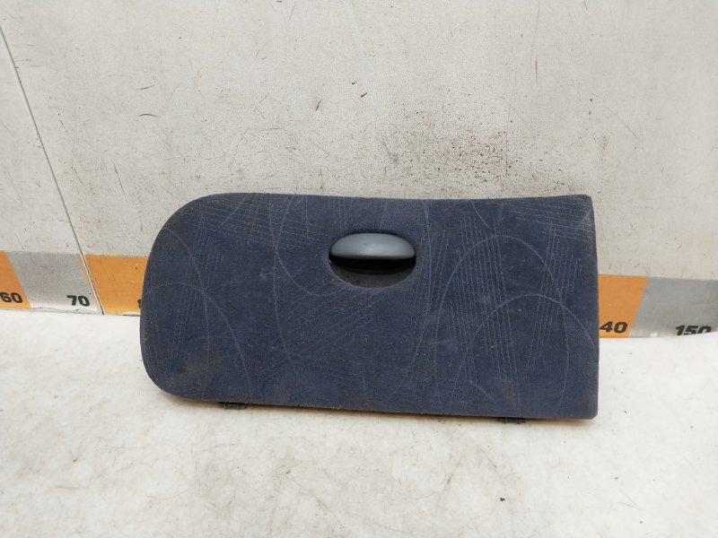 Крышка бардачка