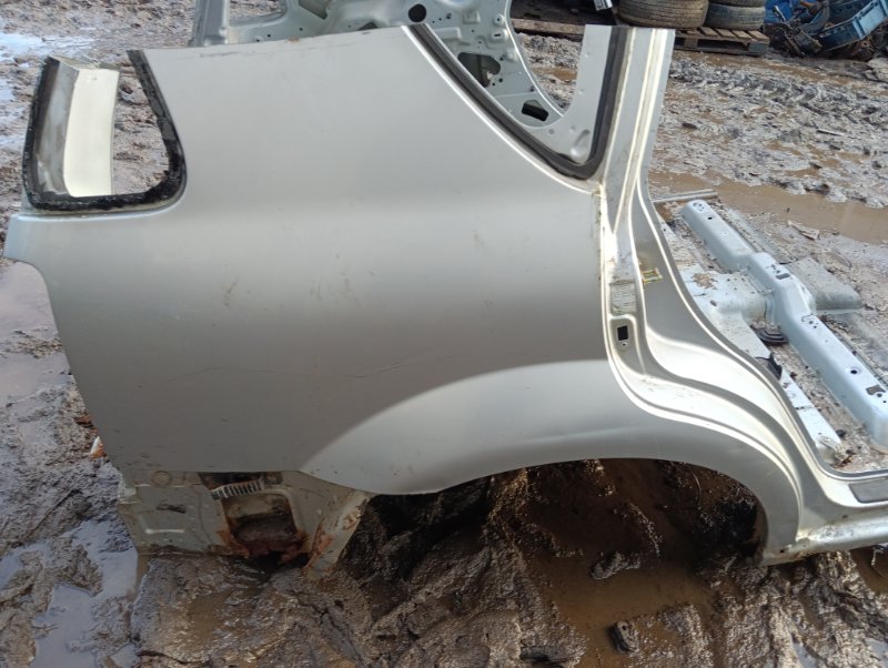 Кузовной элемент