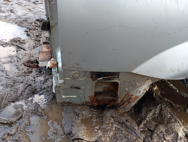 Крыло заднее правое