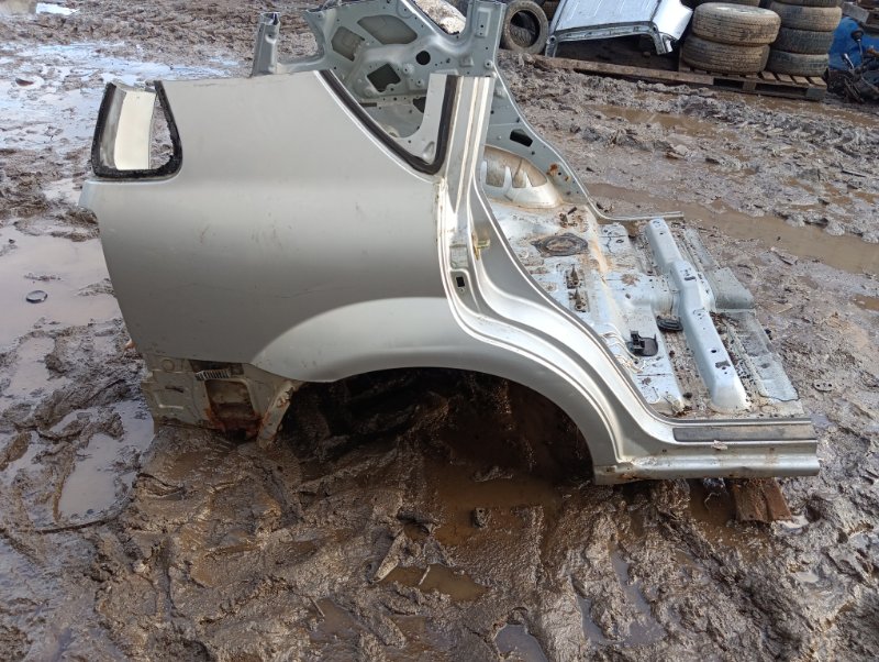 Крыло заднее правое