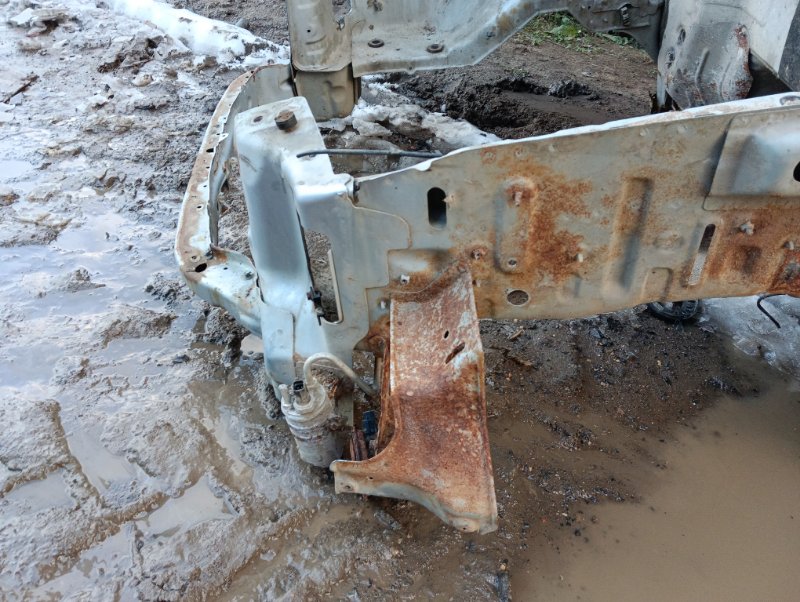 Лонжерон передний левый