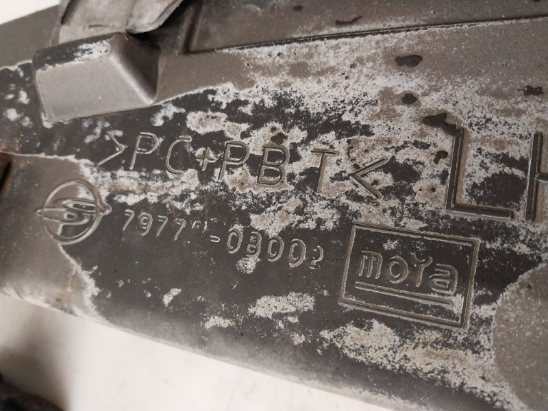 Подножка левая