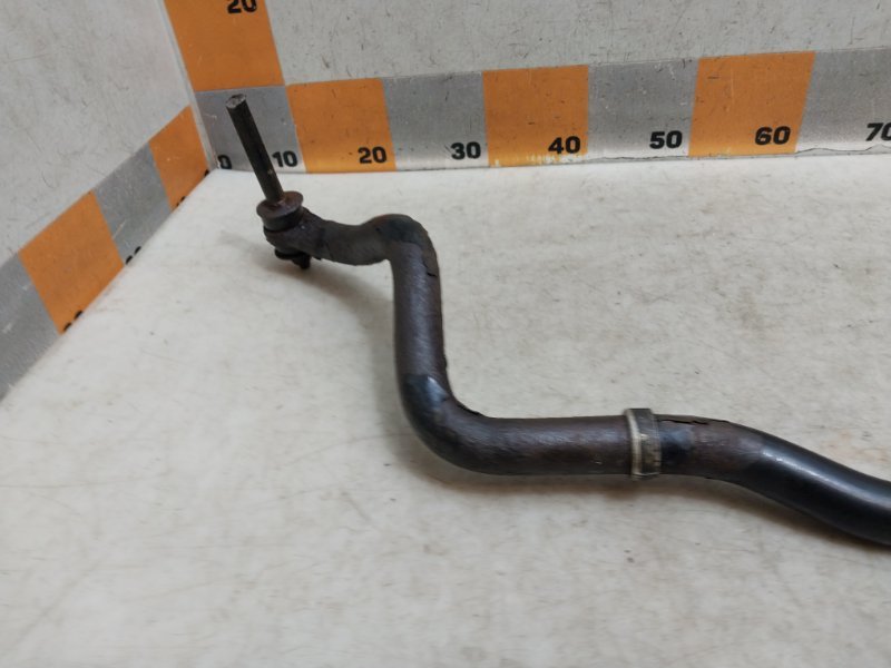 Стабилизатор передний